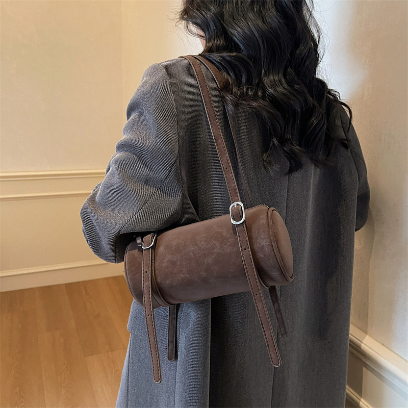 LEFTSIDE Borsa a tracolla picc - Luxury Bags Trend 2025 recensione e prezzo