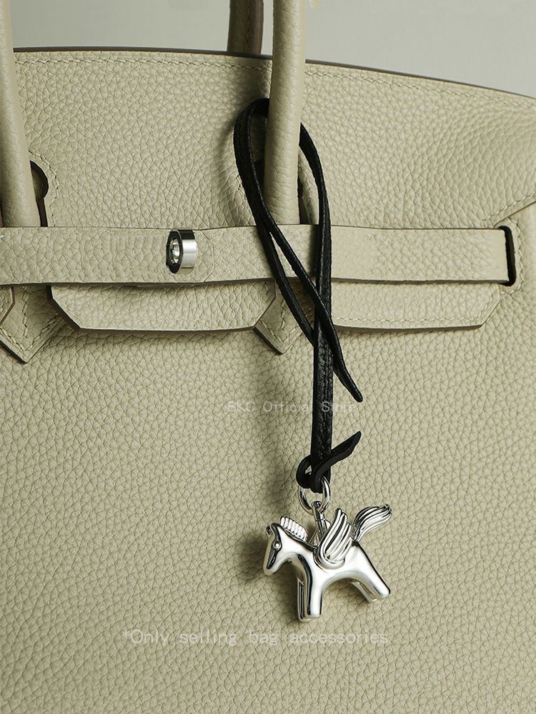 Ciondolo di Lusso in Ottone a  - Luxury Bags Hermes recensione e prezzo