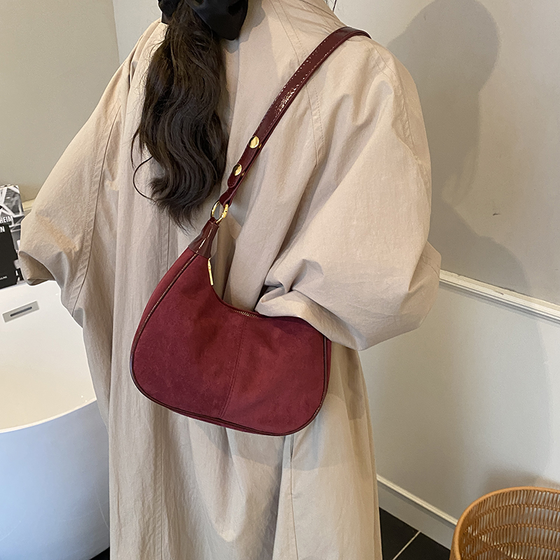 LEFTSIDE Borsa a tracolla picc - Luxury Bags Trend 2025 recensione e prezzo