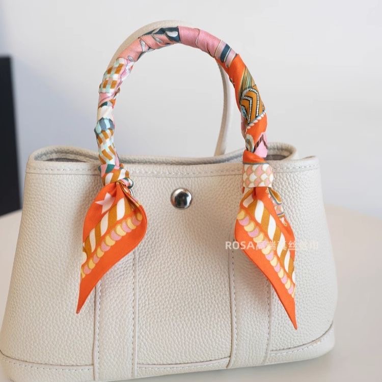Sciarpa lunga di lusso con des - Luxury Bags Hermes recensione e prezzo