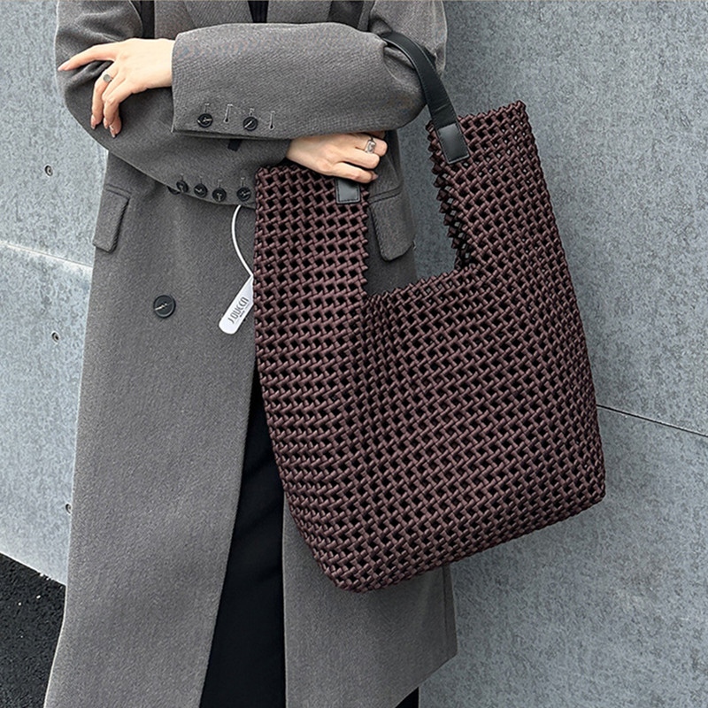2025 Borsa tote di grande capa - Luxury Bags Trend 2025 recensione e prezzo