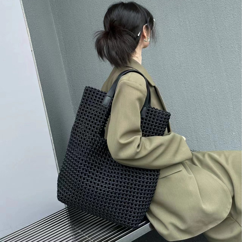 2025 Borsa tote di grande capa - Luxury Bags Trend 2025 recensione e prezzo